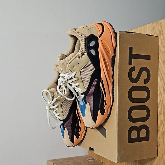 Yeezy Boost 700 Enflame! - Picture 3 of 10